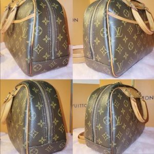 🌟AUTHENTIC MAKE OFFER Louis Vuitton Trouville Top Handle